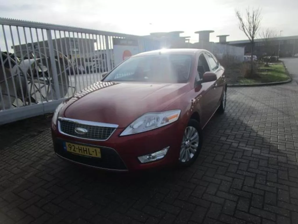 Ford Mondeo 2.0-16V Ghia