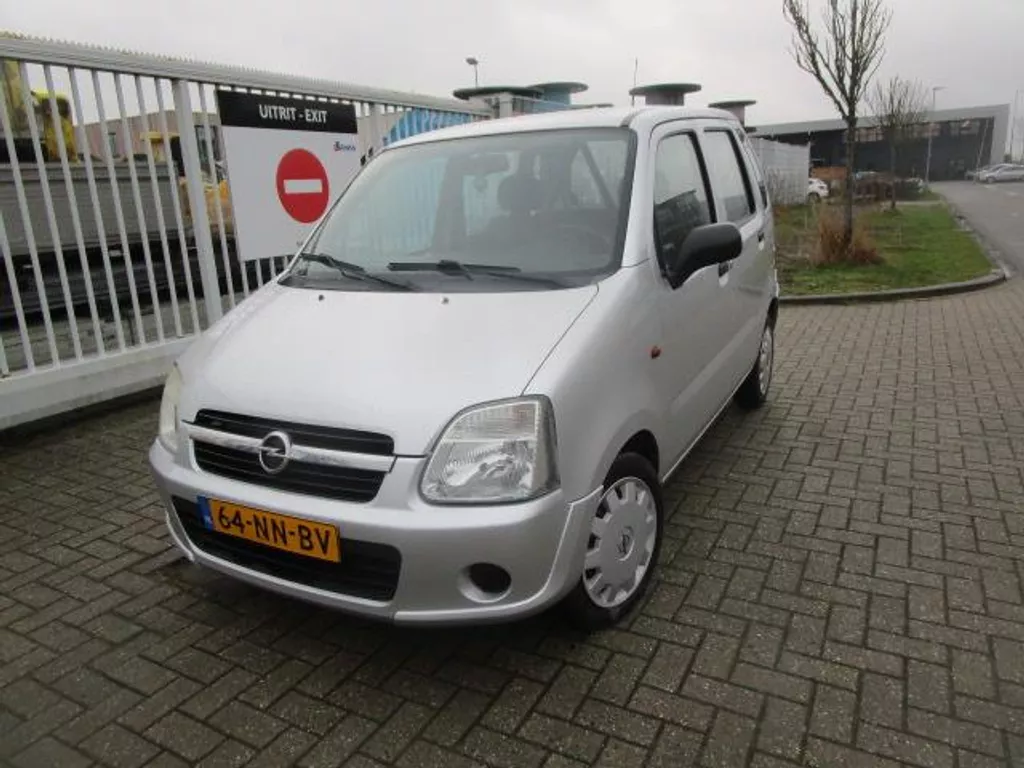 Opel Agila 1.0-12V Essentia