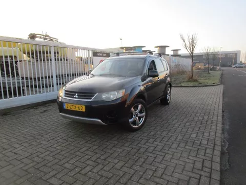 Mitsubishi OUTLANDER 3.0, Automaat, lpg, Lees tekst aub