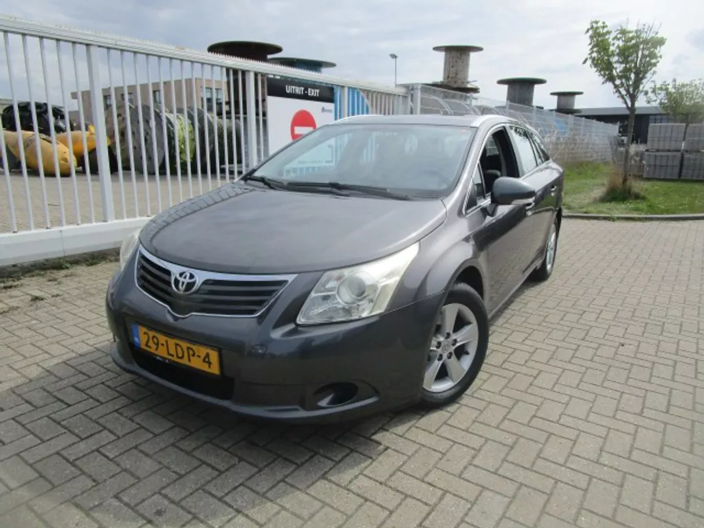 Toyota Avensis Wagon 1.6 VVTi Comfort