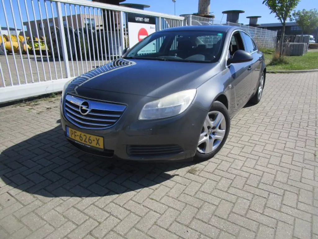 Opel Insignia 1.6 Edition