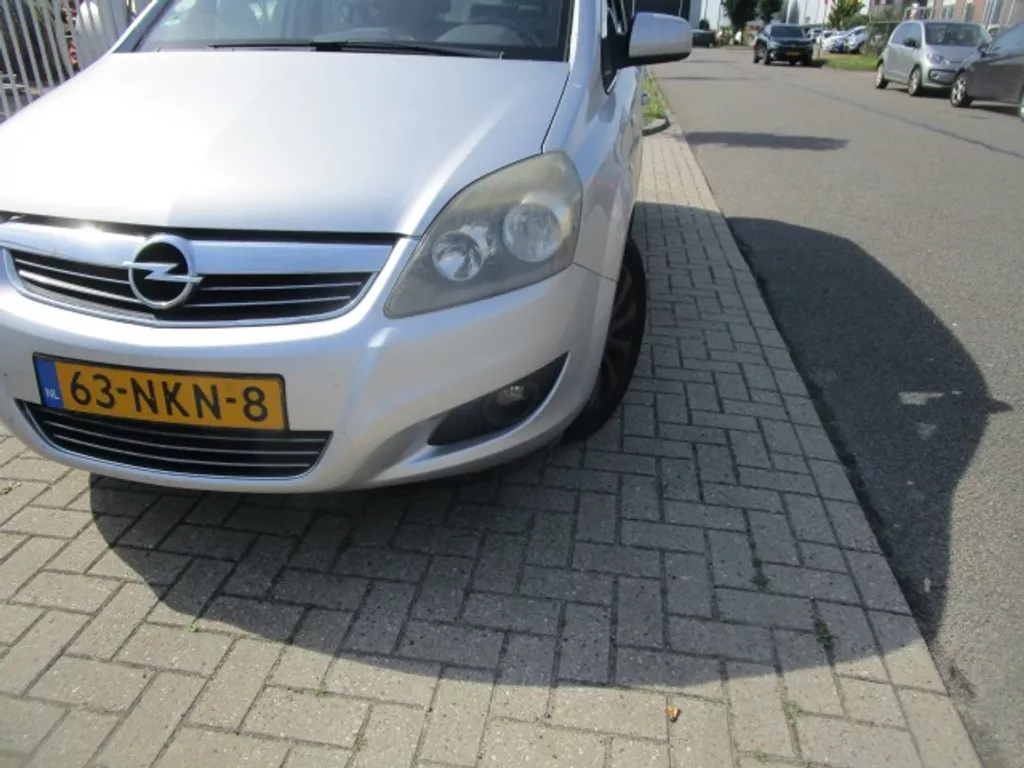 Opel Zafira 1.8 111 years Edition, 7 Pers