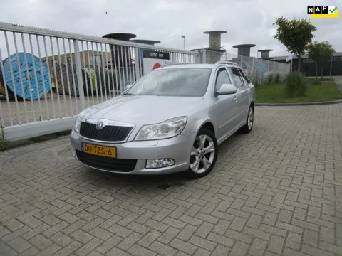 Skoda Octavia Combi 1.2 TSI Elegance Business Line Automaat!!