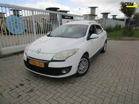 Renault M&eacute;gane 1.5 dCi Expression S&amp;S Lees tekst aub