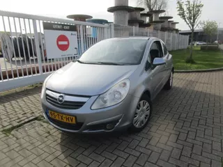 Opel Corsa 1.2-16V Enjoy Lezen aub