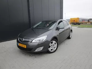 Opel Astra 1.4 Turbo Edition, hatchback