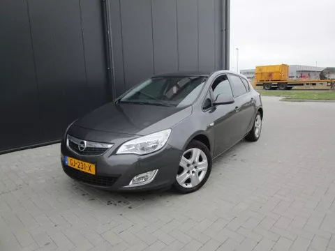 Opel Astra 1.4 Turbo Edition, hatchback Opel Astra 1.4 Turbo Edition, hatchback