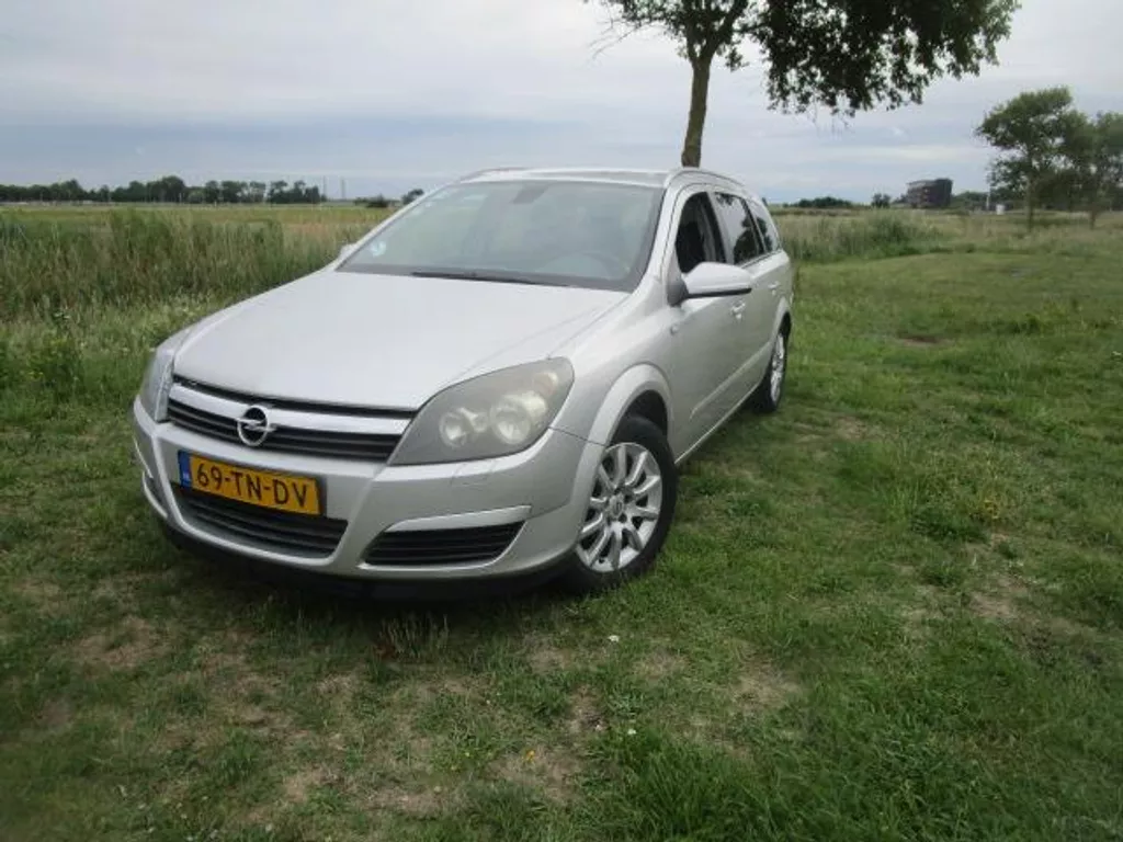 Opel Astra Wagon 1.8 Essentia Automaat