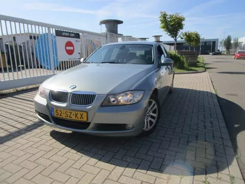 BMW 3-serie 318i High Executive, 145.402 KM, Motor niet 100%